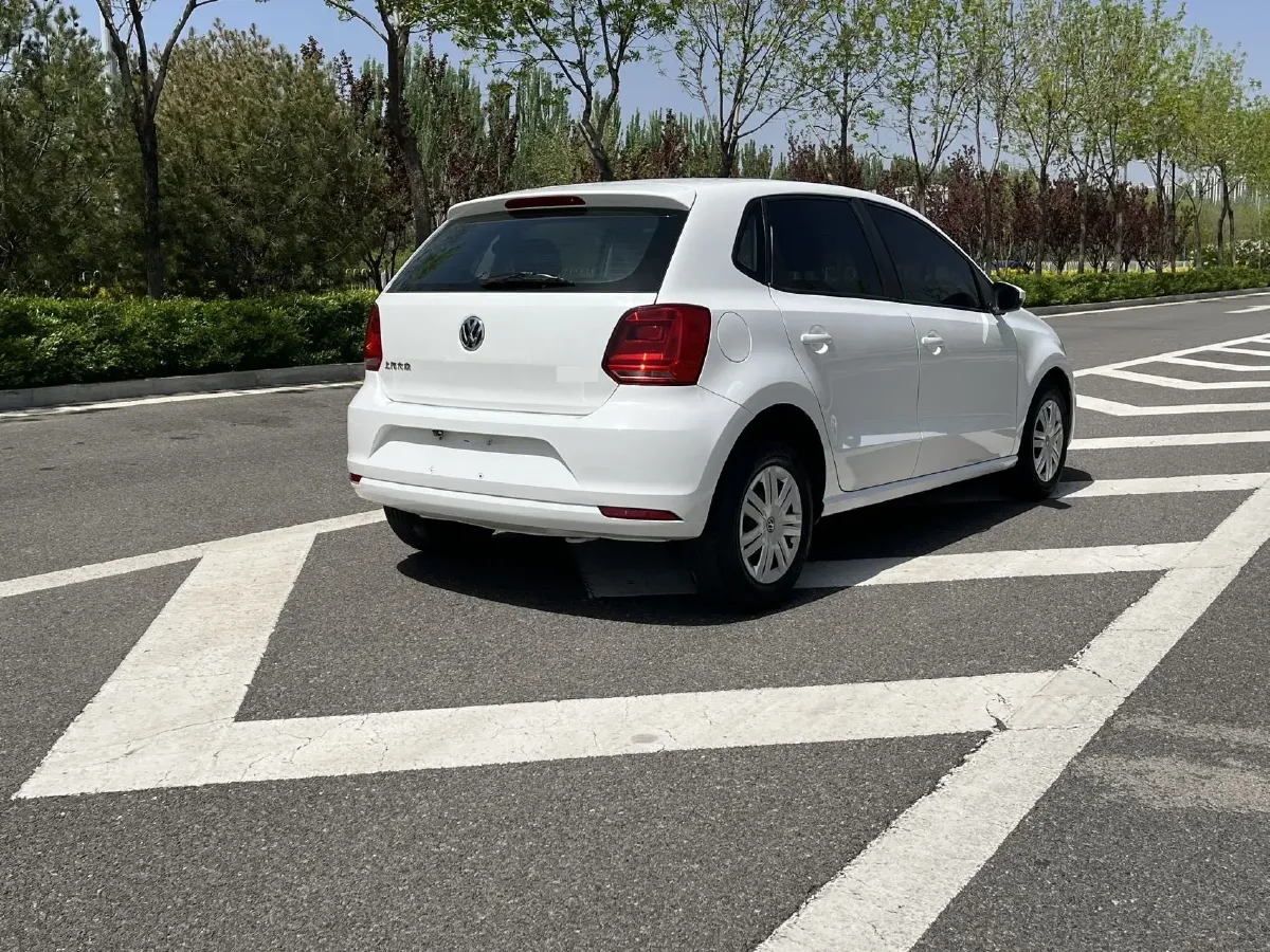 2016 Volkswagen Polo 1.4L 90HP L4 6AT,autocango,china used car exporter,china ev exporter,chinese used car exporter,chinese used ev exporter