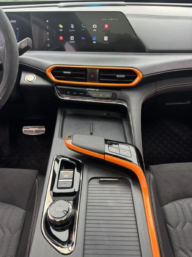 2021 ChangAn UNI-T 1.5T 180HP L4 7DCT,autocango,china used car exporter,china ev exporter,chinese used car exporter,chinese used ev exporter