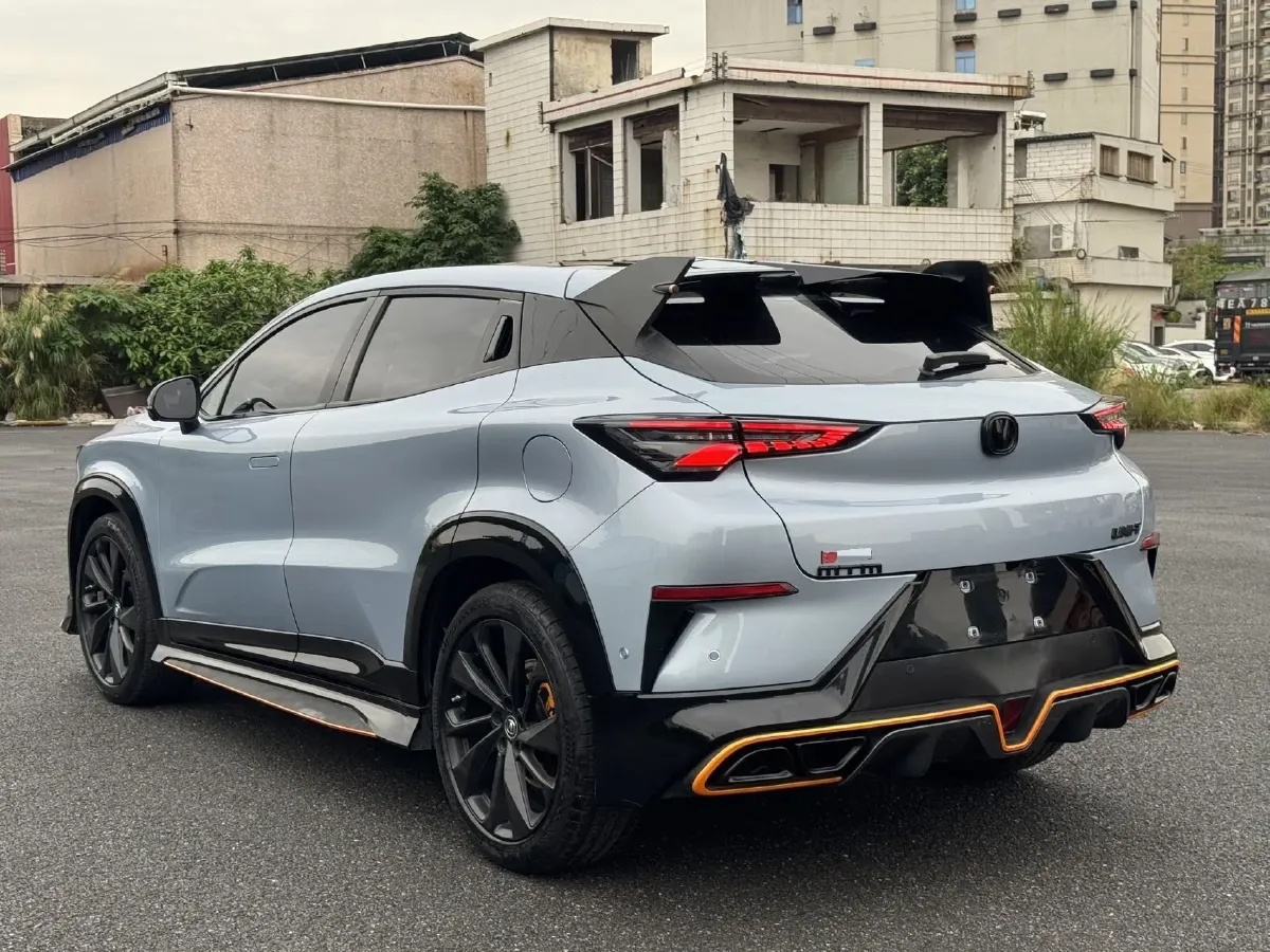 2021 ChangAn UNI-T 1.5T 180HP L4 7DCT,autocango,china used car exporter,china ev exporter,chinese used car exporter,chinese used ev exporter