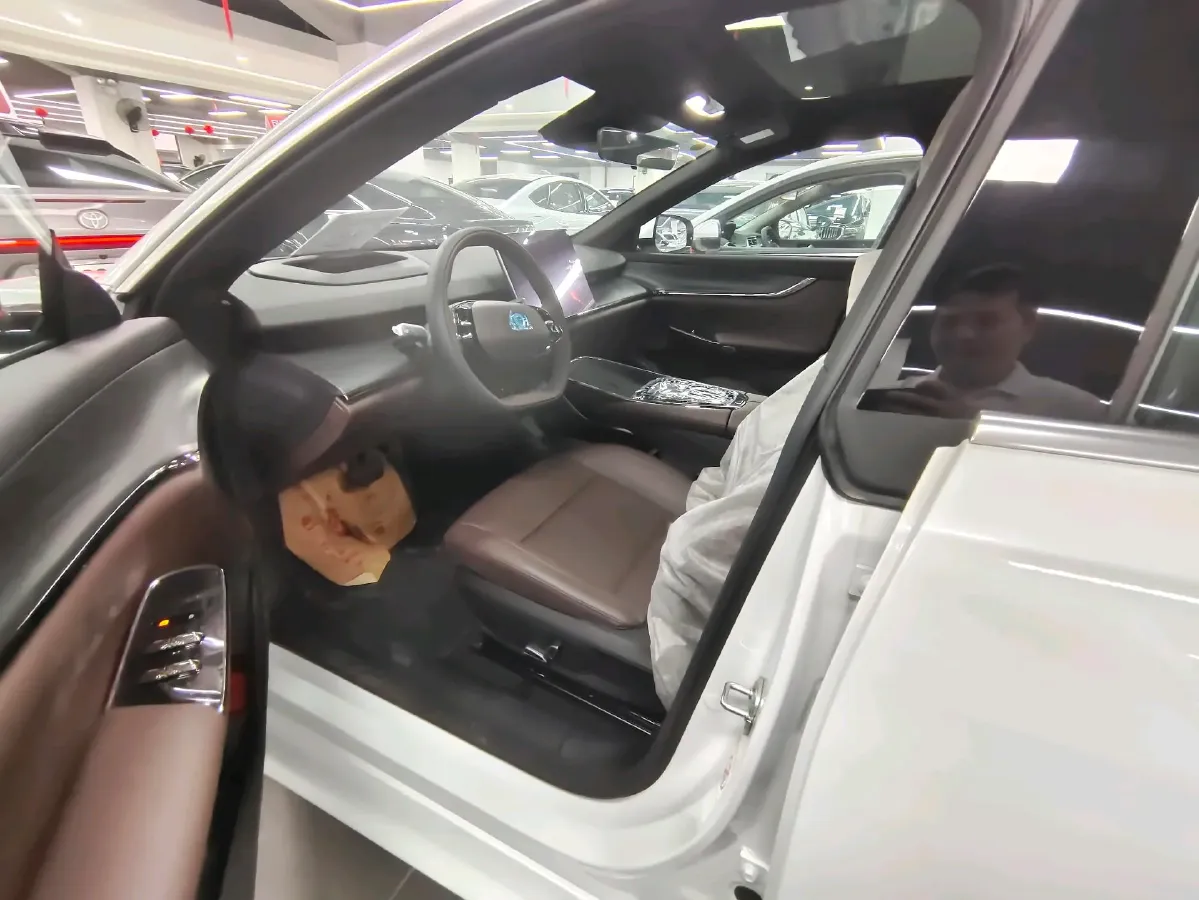 2025 ChangAn QiYuan A07 REEV 95HP REEV 18.4KWH,autocango,china used car exporter,china ev exporter,chinese used car exporter,chinese used ev exporter