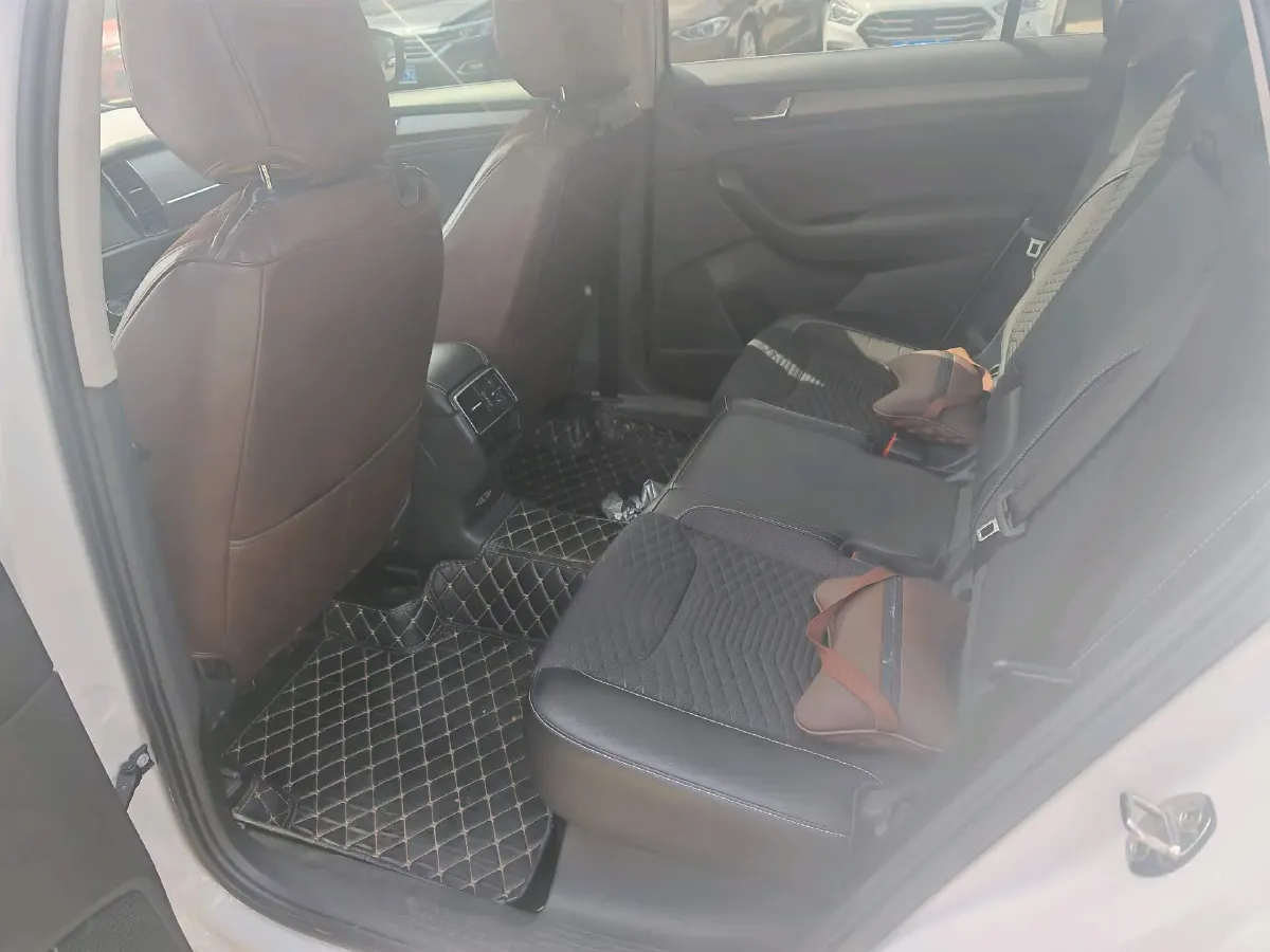 2018 Skoda Kodiak 2.0T 186HP L4 7DCT,autocango,china used car exporter,china ev exporter,chinese used car exporter,chinese used ev exporter