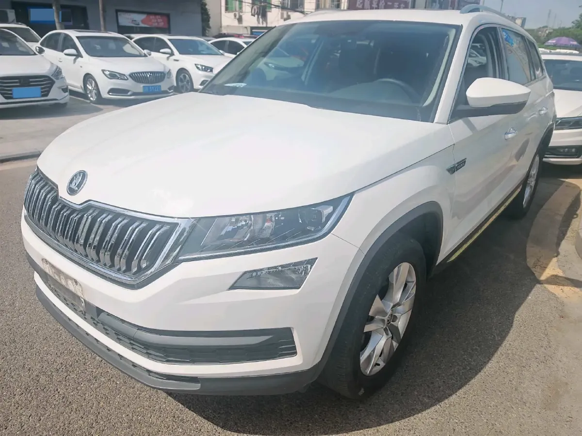 2018 Skoda Kodiak 2.0T 186HP L4 7DCT,autocango,china used car exporter,china ev exporter,chinese used car exporter,chinese used ev exporter