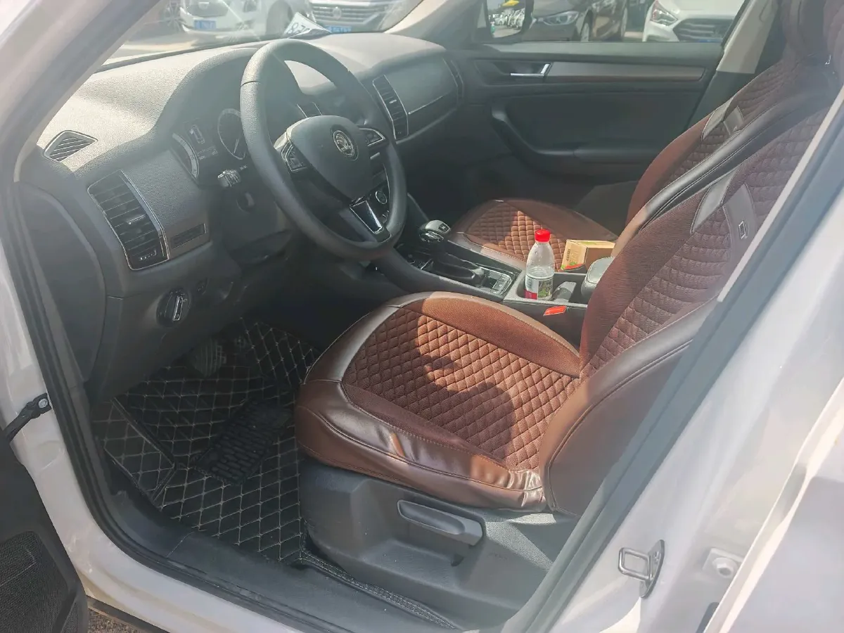 2018 Skoda Kodiak 2.0T 186HP L4 7DCT,autocango,china used car exporter,china ev exporter,chinese used car exporter,chinese used ev exporter