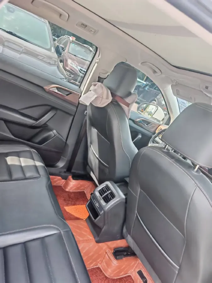 2021 Volkswagen Tharu 1.4T 150HP L4 7DCT,autocango,china used car exporter,china ev exporter,chinese used car exporter,chinese used ev exporter