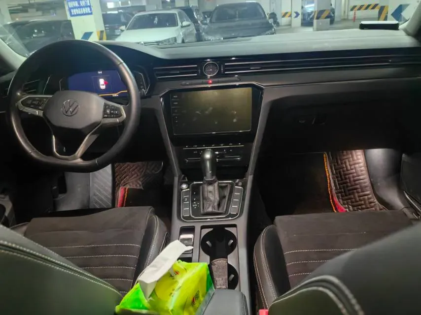 2020 Volkswagen Magotan 2.0T 186HP L4 7DCT,autocango,china used car exporter,china ev exporter,chinese used car exporter,chinese used ev exporter