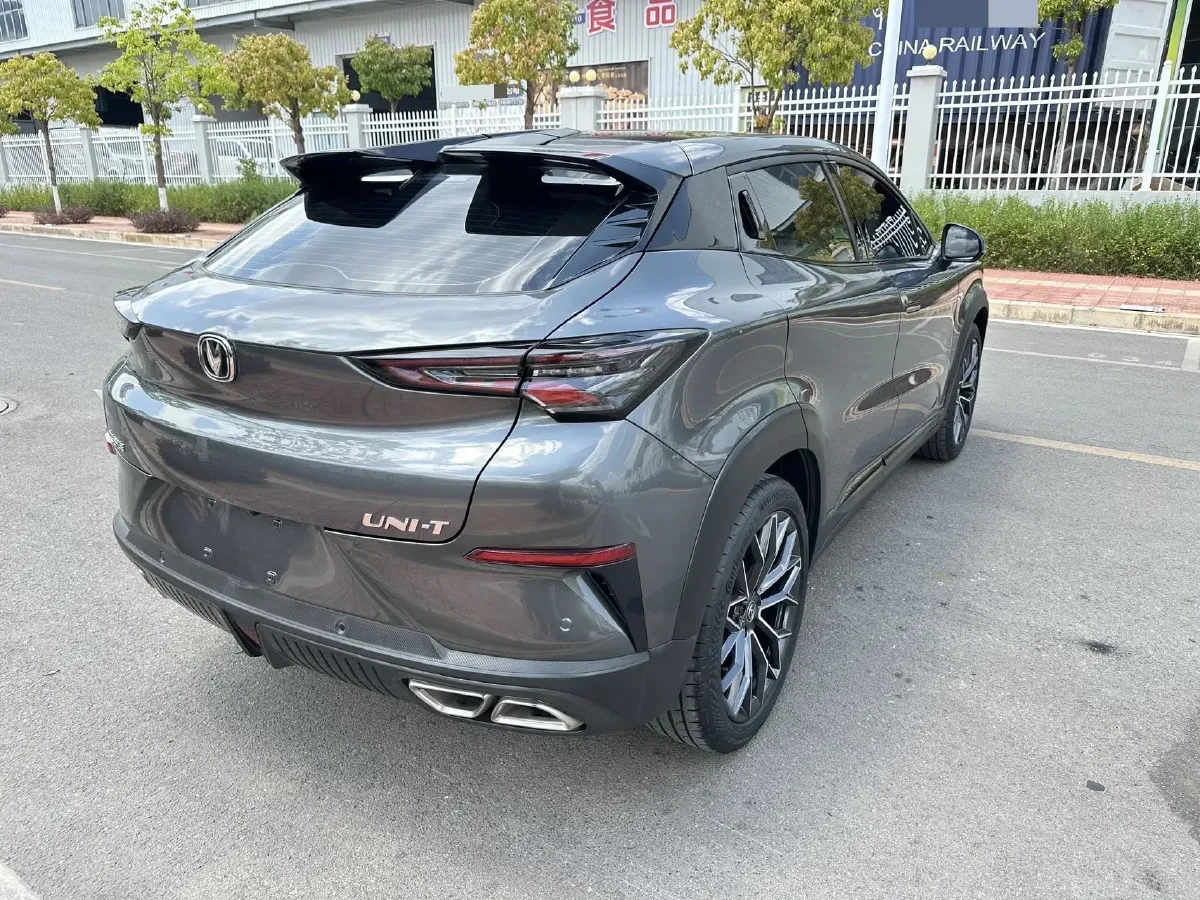 2022 ChangAn UNI-T 1.5T 188HP L4 7DCT,autocango,china used car exporter,china ev exporter,chinese used car exporter,chinese used ev exporter