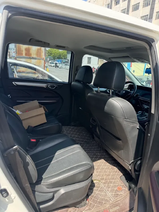 2021 GAC Trumpchi M6 1.5T 169HP L4 7DCT,autocango,china used car exporter,china ev exporter,chinese used car exporter,chinese used ev exporter