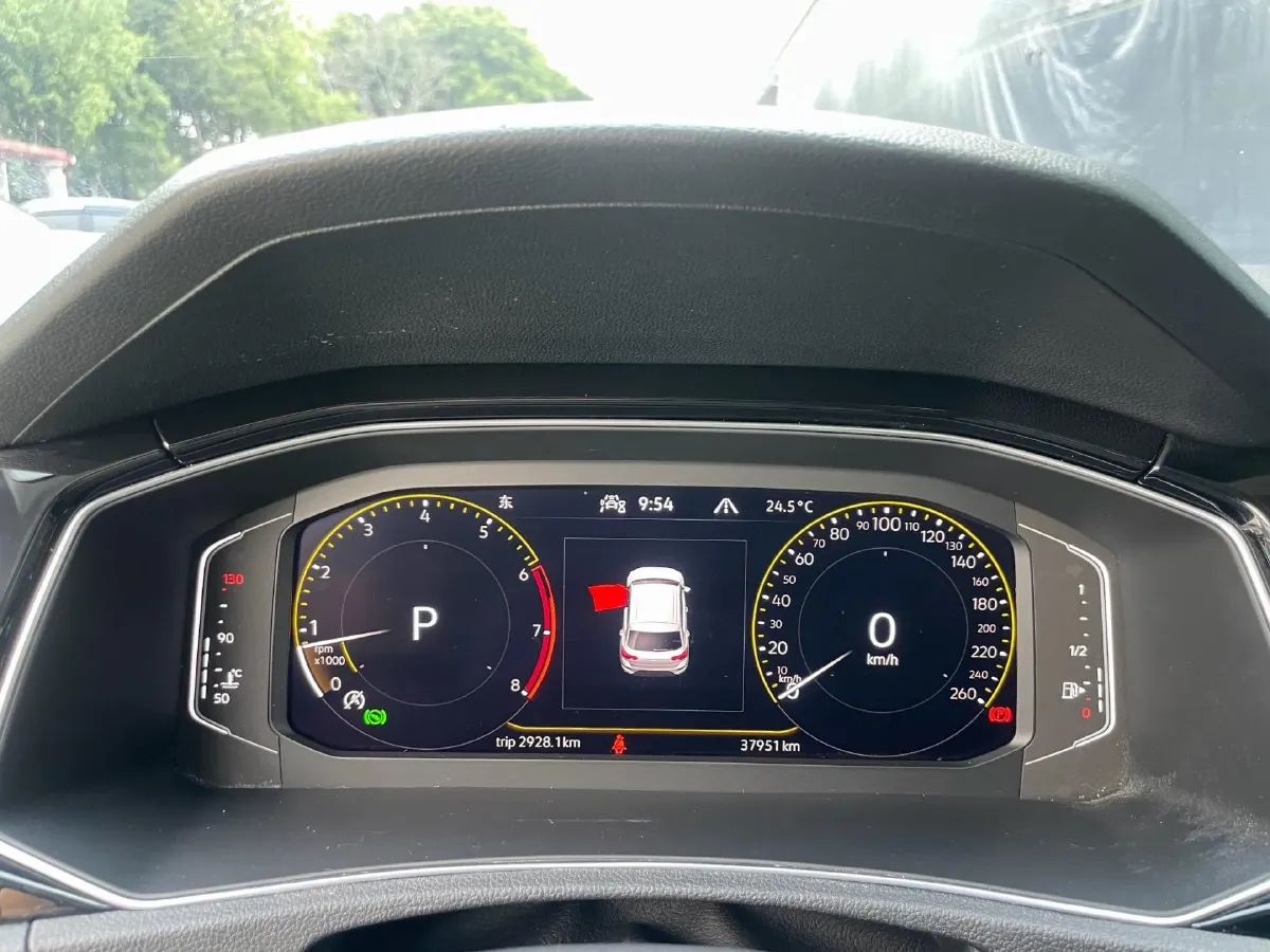 2021 Volkswagen T-Roc 1.4T 150HP L4 7DCT,autocango,china used car exporter,china ev exporter,chinese used car exporter,chinese used ev exporter