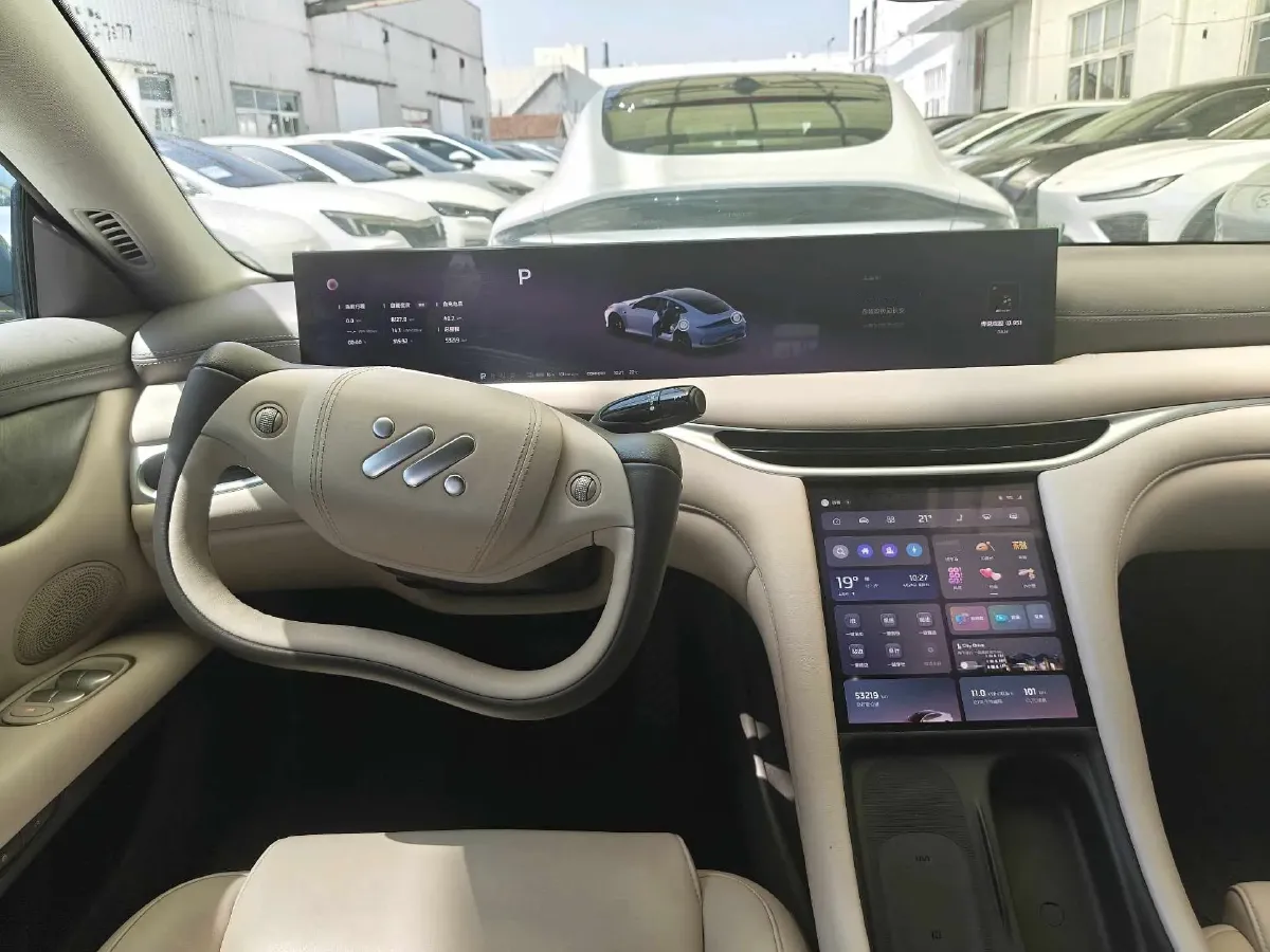 2024 IM L6 BEV 75KWH,autocango,china used car exporter,china ev exporter,chinese used car exporter,chinese used ev exporter