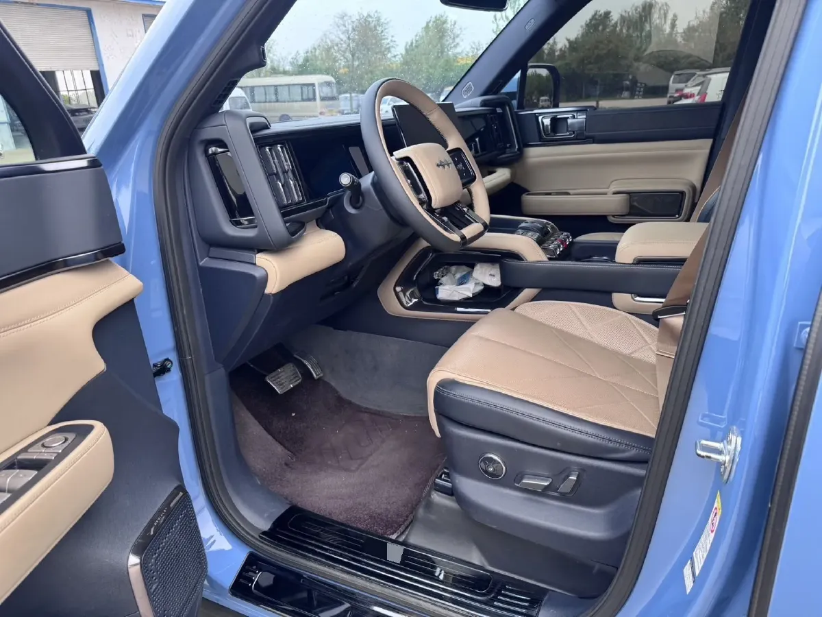 2023 FangChengBao Bao 5 1.5T 194HP L4 E-CVT PHEV 31.8KWH,autocango,china used car exporter,china ev exporter,chinese used car exporter,chinese used ev exporter