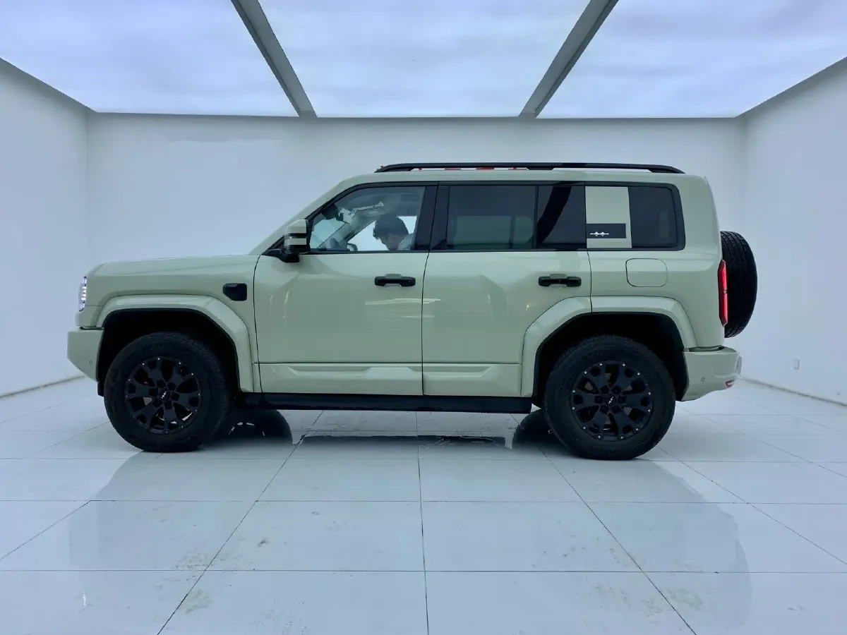 2025 FangChengBao Bao 5 1.5T 194HP L4 E-CVT PHEV 31.8KWH,autocango,china used car exporter,china ev exporter,chinese used car exporter,chinese used ev exporter