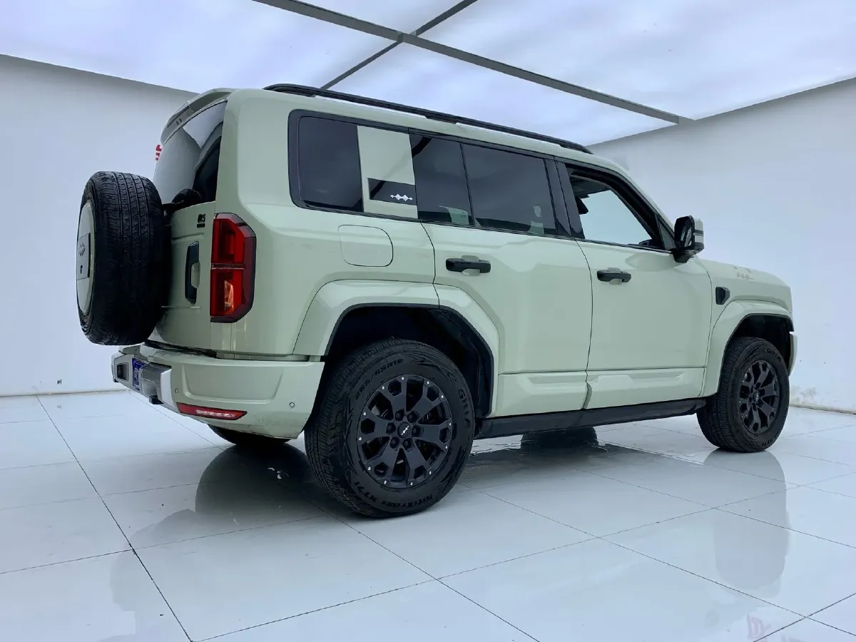 2025 FangChengBao Bao 5 1.5T 194HP L4 E-CVT PHEV 31.8KWH,autocango,china used car exporter,china ev exporter,chinese used car exporter,chinese used ev exporter