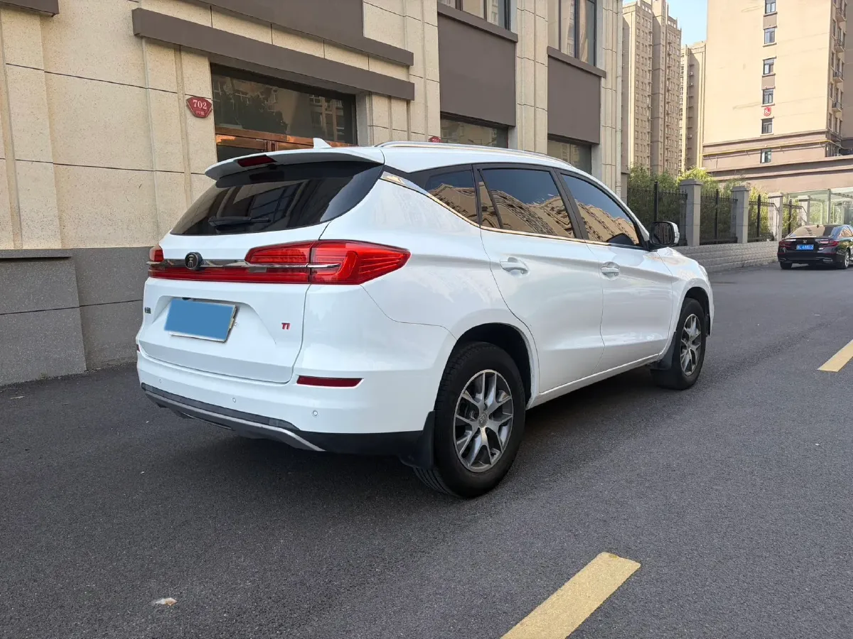 2019 BYD Song 1.5T 154HP L4 6MT,autocango,china used car exporter,china ev exporter,chinese used car exporter,chinese used ev exporter