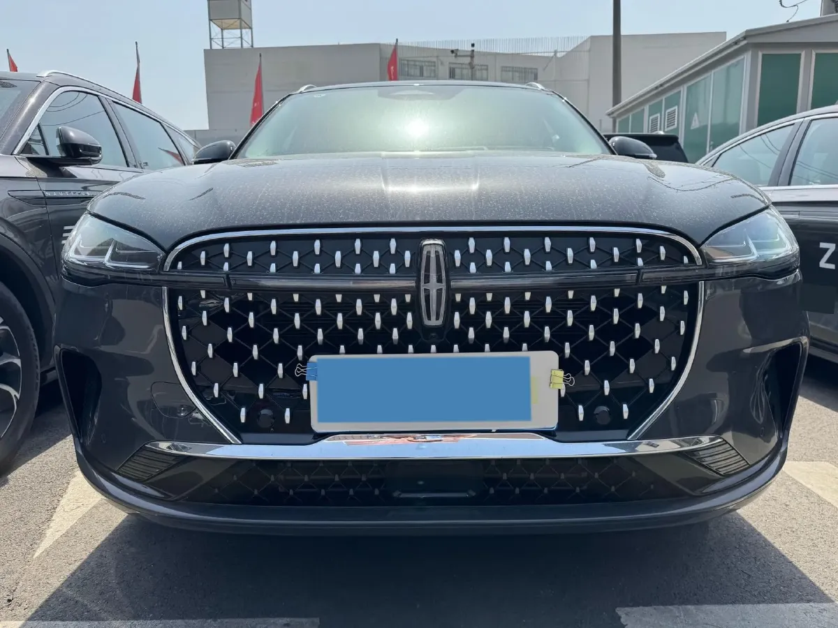 2023 Lincoln Corsair 2.0T 261HP L4 8AT,autocango,china used car exporter,china ev exporter,chinese used car exporter,chinese used ev exporter