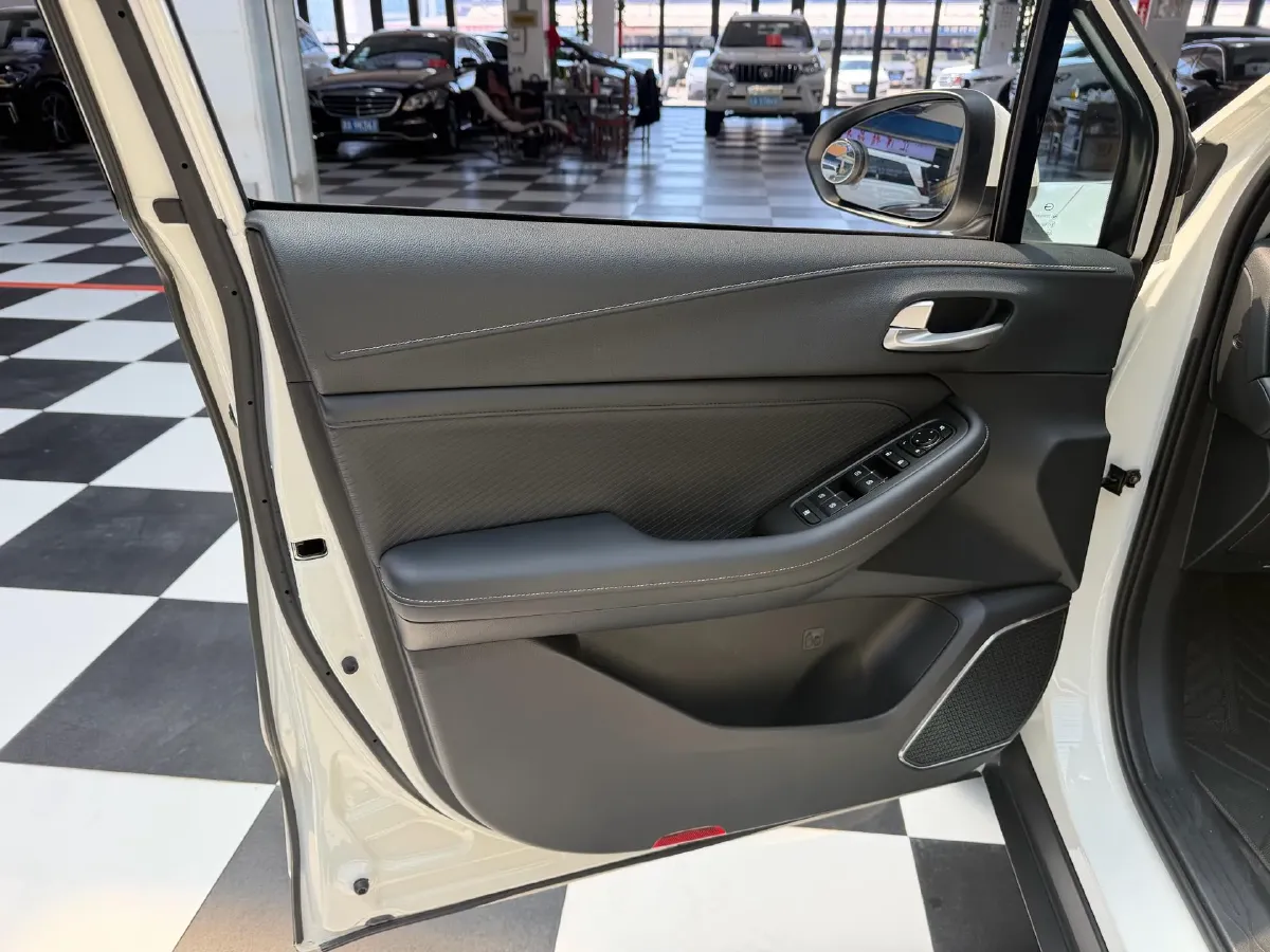 2022 GAC Trumpchi GS4 1.5T 169HP L4 6AT,autocango,china used car exporter,china ev exporter,chinese used car exporter,chinese used ev exporter