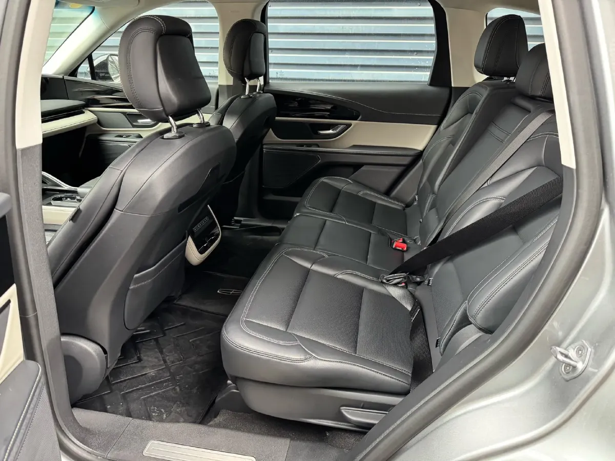 2025 Lincoln Nautilus 2.0T 282HP L4 E-CVT Hybrid,autocango,china used car exporter,china ev exporter,chinese used car exporter,chinese used ev exporter