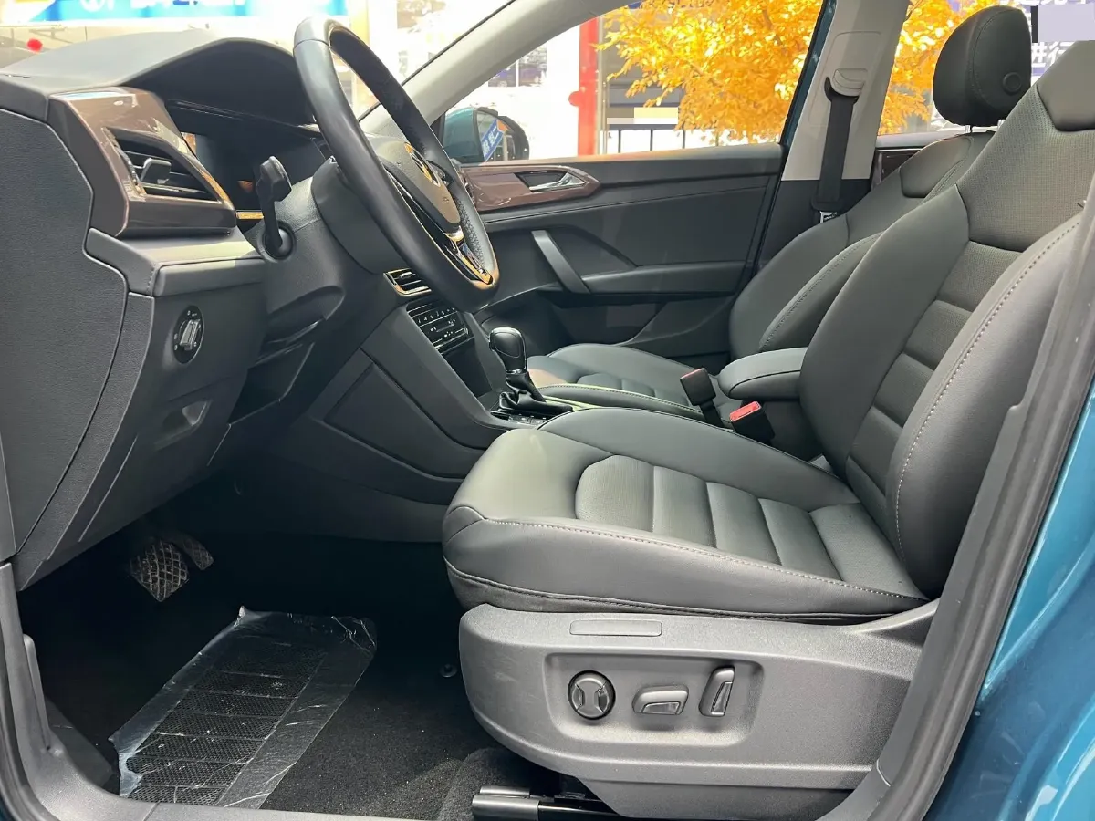 2022 Volkswagen Tharu 1.4T 150HP L4 7DCT,autocango,china used car exporter,china ev exporter,chinese used car exporter,chinese used ev exporter