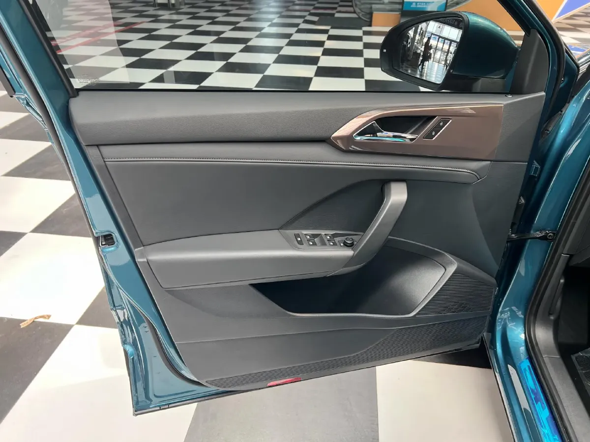 2022 Volkswagen Tharu 1.4T 150HP L4 7DCT,autocango,china used car exporter,china ev exporter,chinese used car exporter,chinese used ev exporter