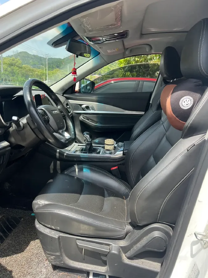 2020 Jetour X70 1.5T 156HP L4 6MT,autocango,china used car exporter,china ev exporter,chinese used car exporter,chinese used ev exporter