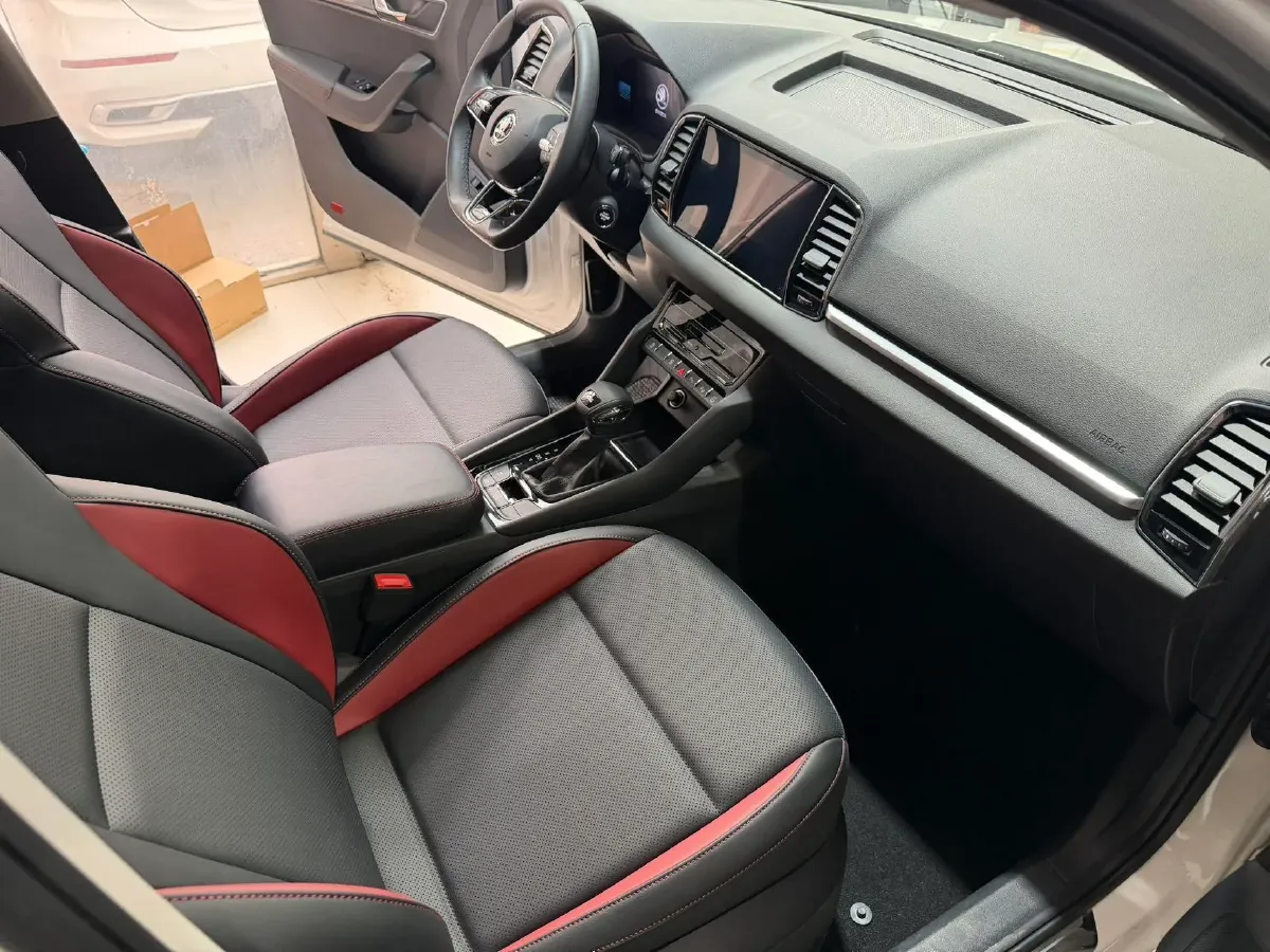 2022 Skoda Karoq 1.4T 150HP L4 7DCT,autocango,china used car exporter,china ev exporter,chinese used car exporter,chinese used ev exporter