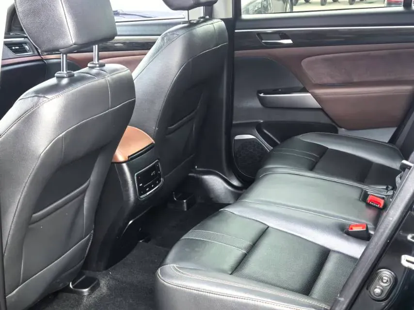 2017 GAC Trumpchi GS8 2.0T 201HP L4 6AT,autocango,china used car exporter,china ev exporter,chinese used car exporter,chinese used ev exporter