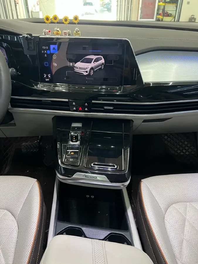 2021 Volkswagen Talagon 2.0T 220HP L4 7DCT,autocango,china used car exporter,china ev exporter,chinese used car exporter,chinese used ev exporter