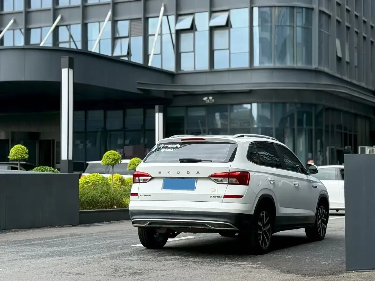 2020 Skoda Kamiq 1.5L 112HP L4 6AT,autocango,china used car exporter,china ev exporter,chinese used car exporter,chinese used ev exporter