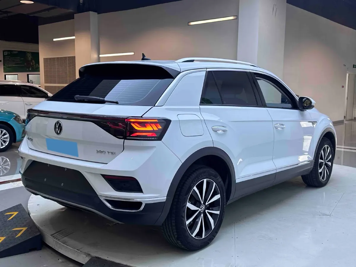 2023 Volkswagen T-Roc 1.4T 150HP L4 7DCT,autocango,china used car exporter,china ev exporter,chinese used car exporter,chinese used ev exporter