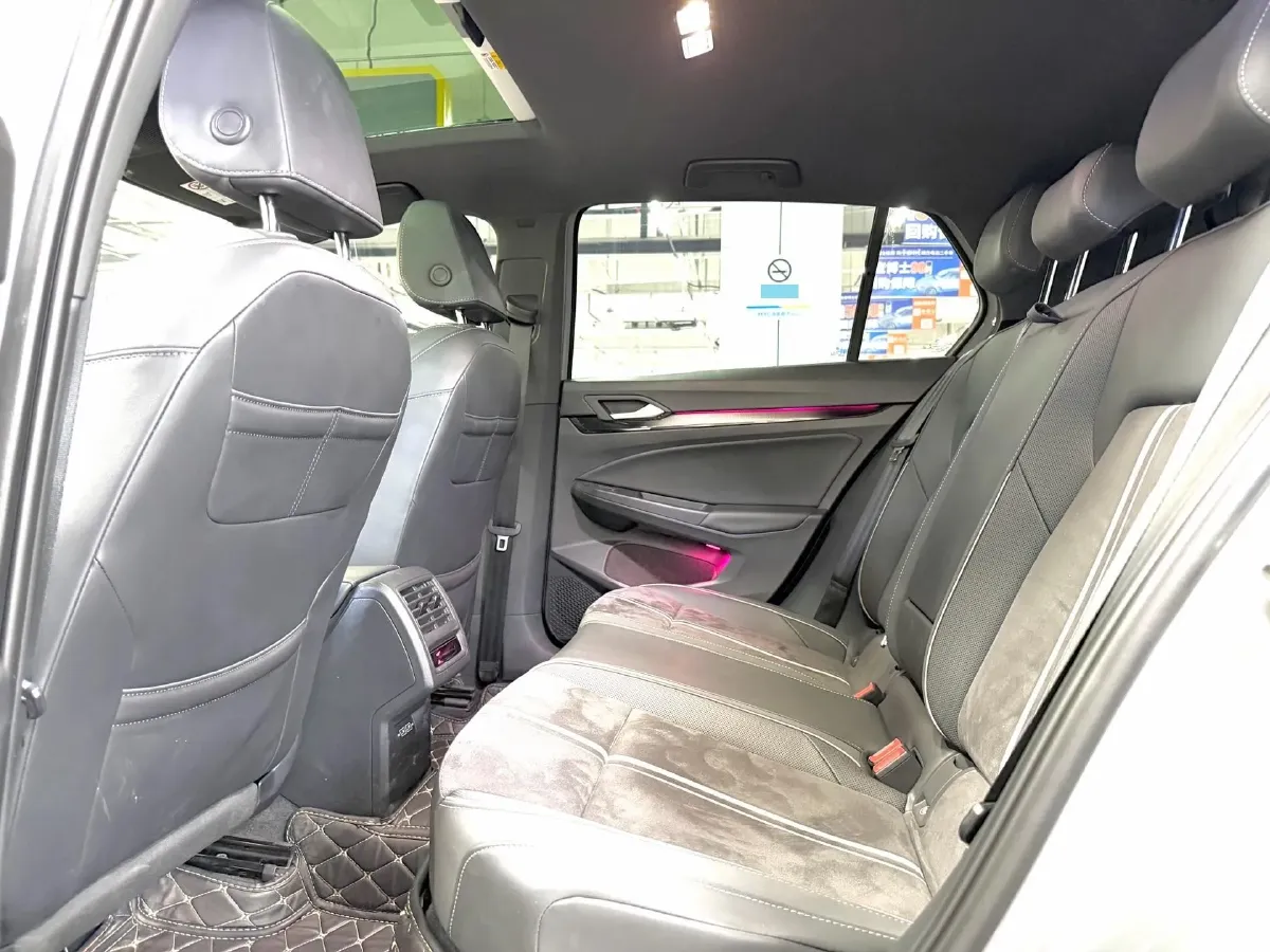 2023 Volkswagen Golf 1.4T 150HP L4 7DCT,autocango,china used car exporter,china ev exporter,chinese used car exporter,chinese used ev exporter