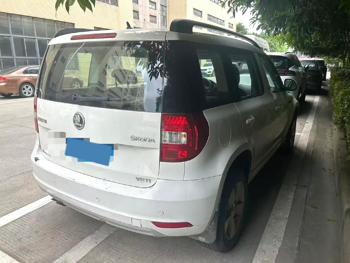 2016 Skoda Yeti 1.4T 150HP L4 7DCT,autocango,china used car exporter,china ev exporter,chinese used car exporter,chinese used ev exporter