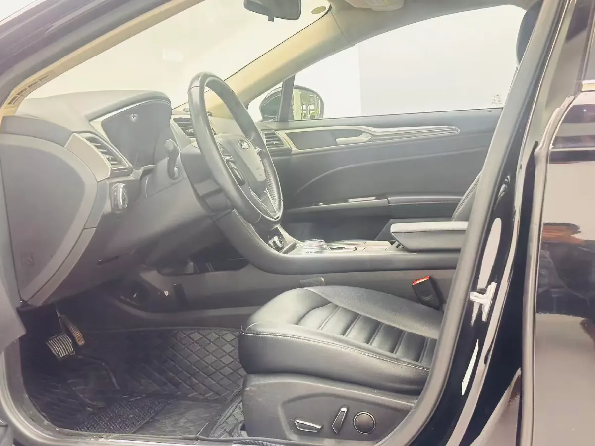 2020 Ford Mondeo 1.5T 182HP L4 6AT,autocango,china used car exporter,china ev exporter,chinese used car exporter,chinese used ev exporter