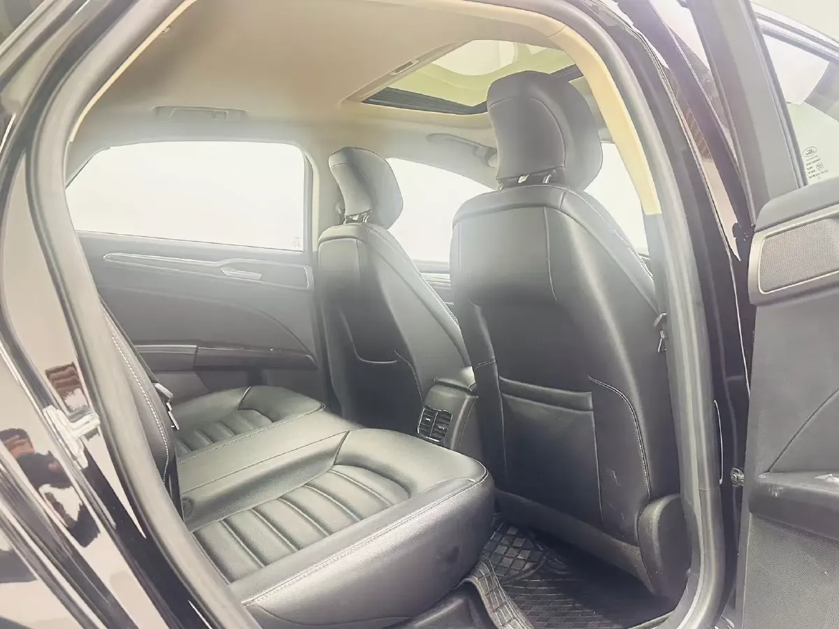 2020 Ford Mondeo 1.5T 182HP L4 6AT,autocango,china used car exporter,china ev exporter,chinese used car exporter,chinese used ev exporter