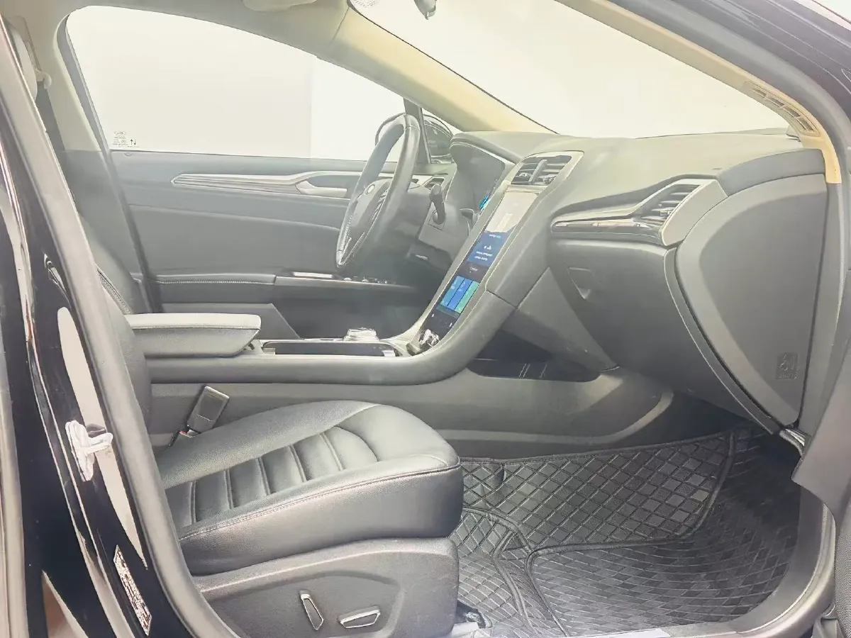 2020 Ford Mondeo 1.5T 182HP L4 6AT,autocango,china used car exporter,china ev exporter,chinese used car exporter,chinese used ev exporter