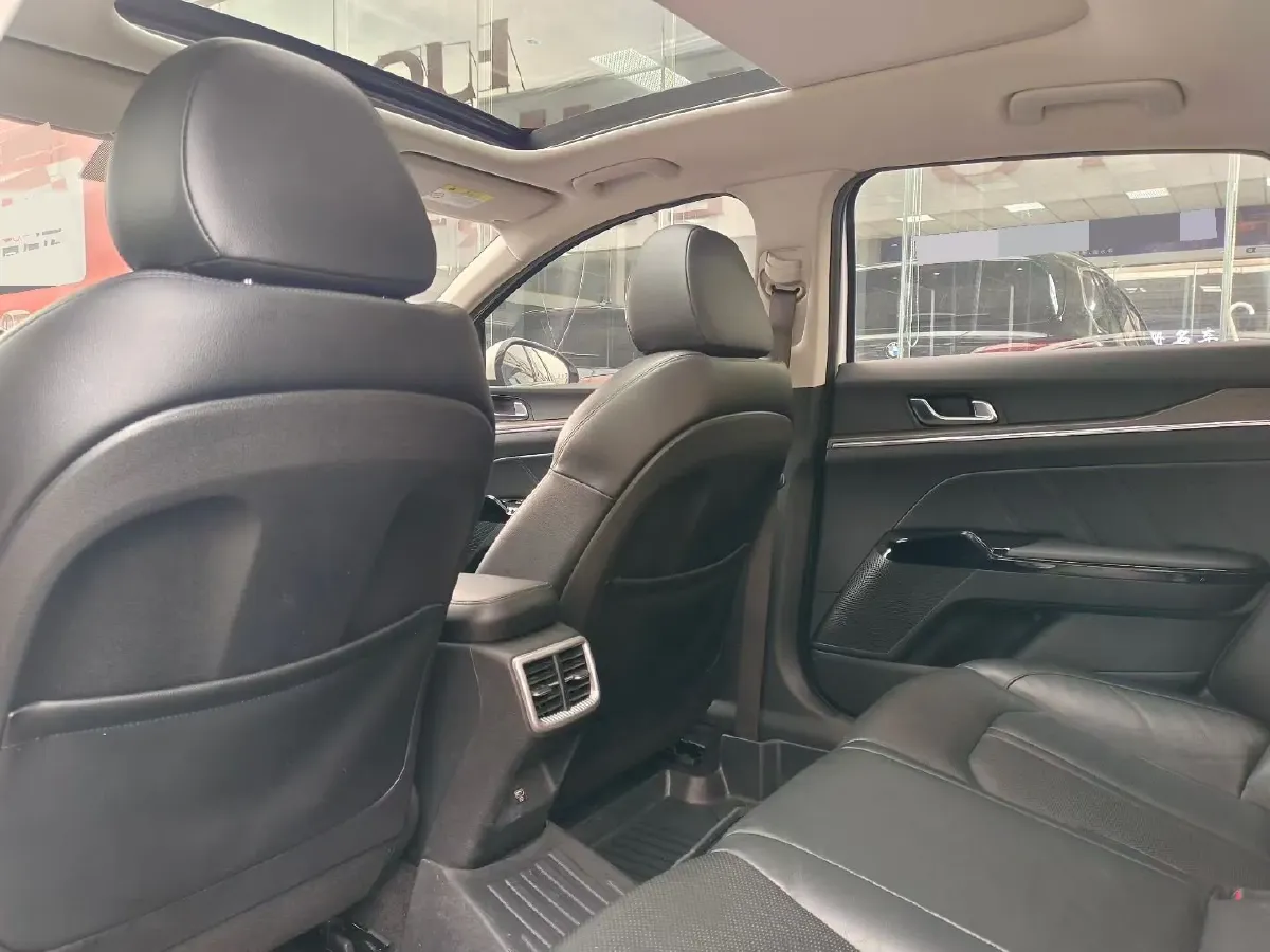 2020 Kia K5 2.0T 240HP L4 8AT,autocango,china used car exporter,china ev exporter,chinese used car exporter,chinese used ev exporter