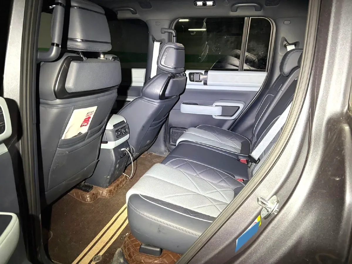 2023 FangChengBao Bao 5 1.5T 194HP L4 E-CVT PHEV 31.8KWH,autocango,china used car exporter,china ev exporter,chinese used car exporter,chinese used ev exporter