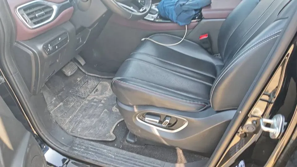 2023 GAC Trumpchi M6 1.5T 177HP L4 7DCT,autocango,china used car exporter,china ev exporter,chinese used car exporter,chinese used ev exporter