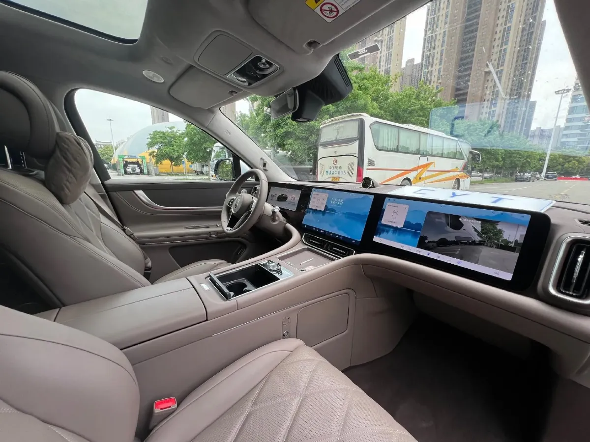 2025 AITO AITO M9 REEV 160HP REEV 52KWH,autocango,china used car exporter,china ev exporter,chinese used car exporter,chinese used ev exporter