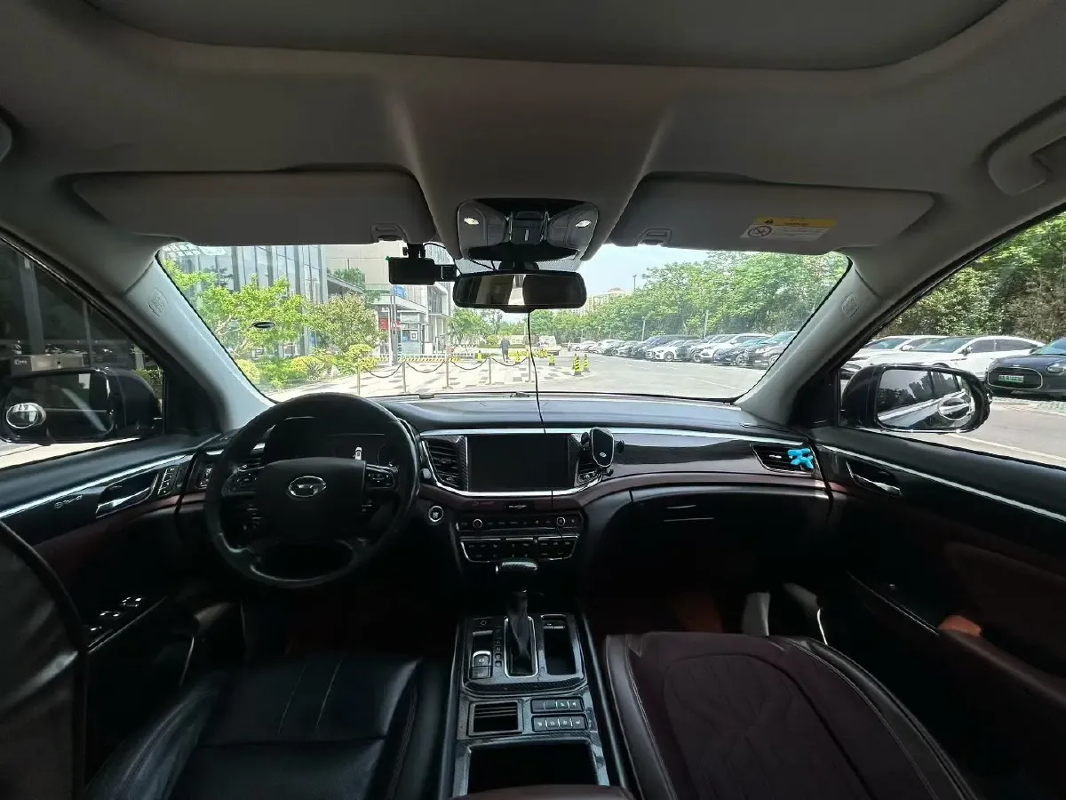 2017 GAC Trumpchi GS8 2.0T 201HP L4 6AT,autocango,china used car exporter,china ev exporter,chinese used car exporter,chinese used ev exporter