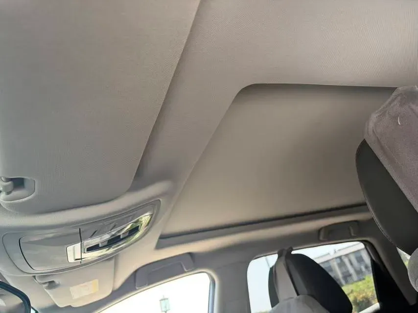 2022 Chevrolet Monza 1.5L 113HP L4 6AT,autocango,china used car exporter,china ev exporter,chinese used car exporter,chinese used ev exporter