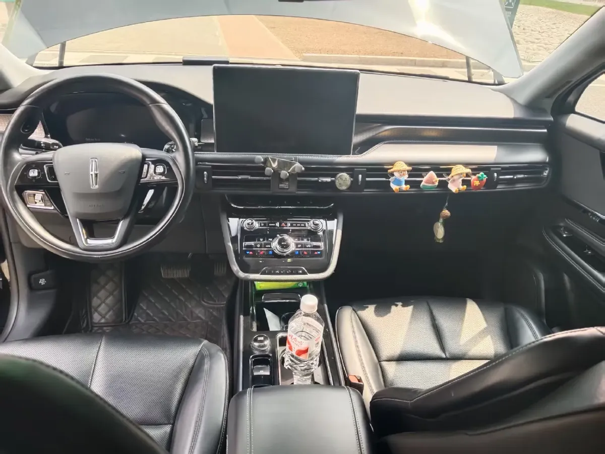 2021 Lincoln Corsair 2.0T 245HP L4 8AT,autocango,china used car exporter,china ev exporter,chinese used car exporter,chinese used ev exporter