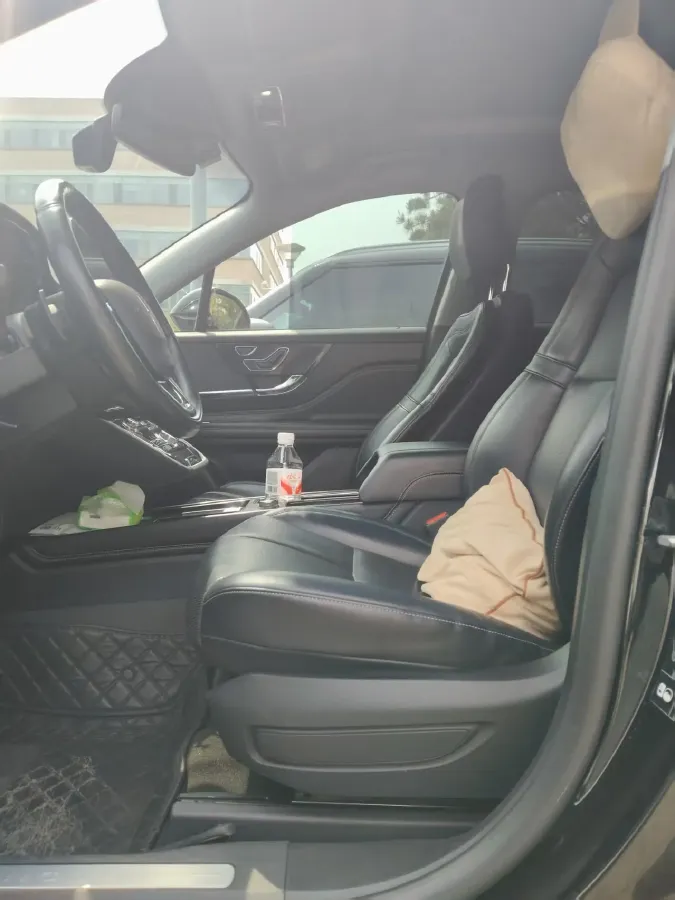 2021 Lincoln Corsair 2.0T 245HP L4 8AT,autocango,china used car exporter,china ev exporter,chinese used car exporter,chinese used ev exporter