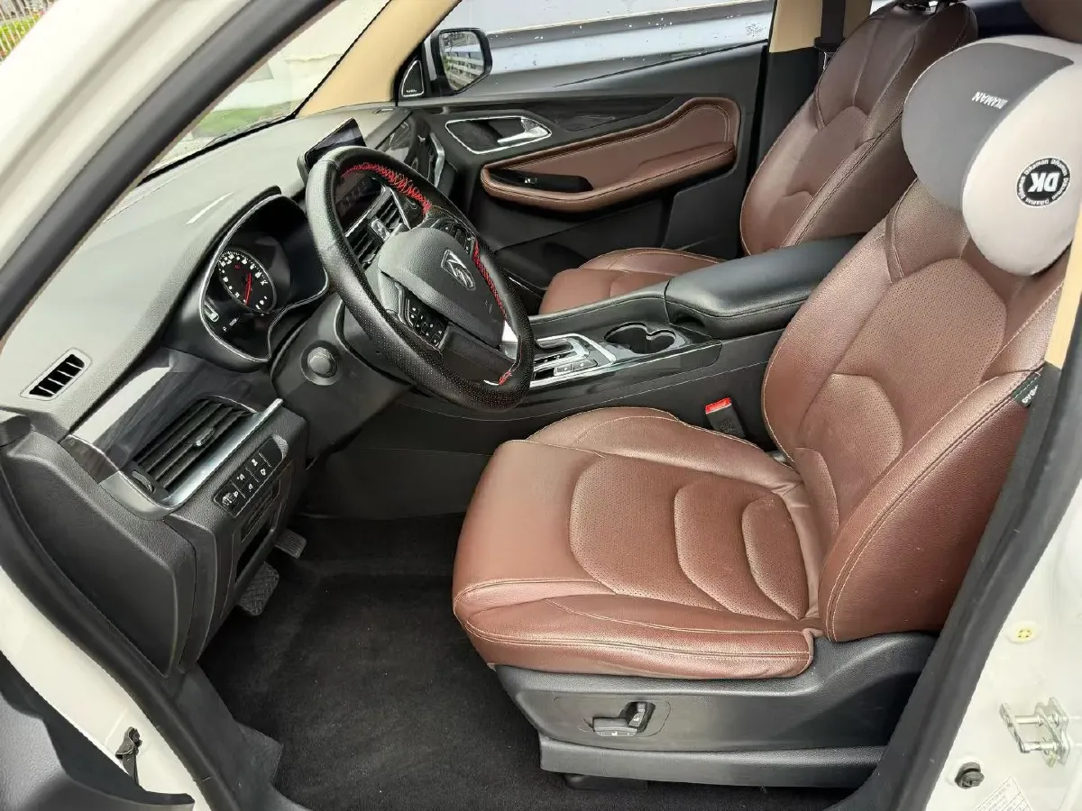 2017 BaoJun 560 1.5T 150HP L4 6DCT,autocango,china used car exporter,china ev exporter,chinese used car exporter,chinese used ev exporter