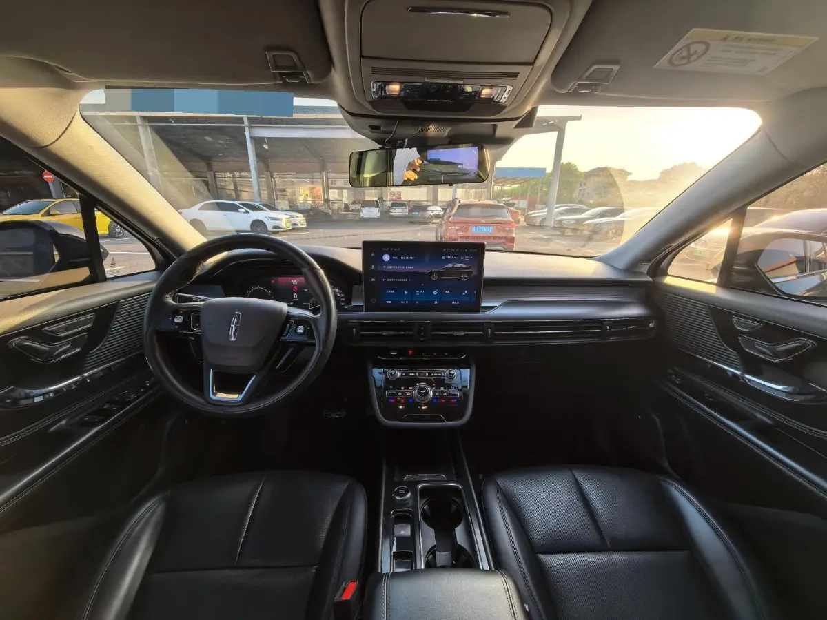 2020 Lincoln Corsair 2.0T 245HP L4 8AT,autocango,china used car exporter,china ev exporter,chinese used car exporter,chinese used ev exporter