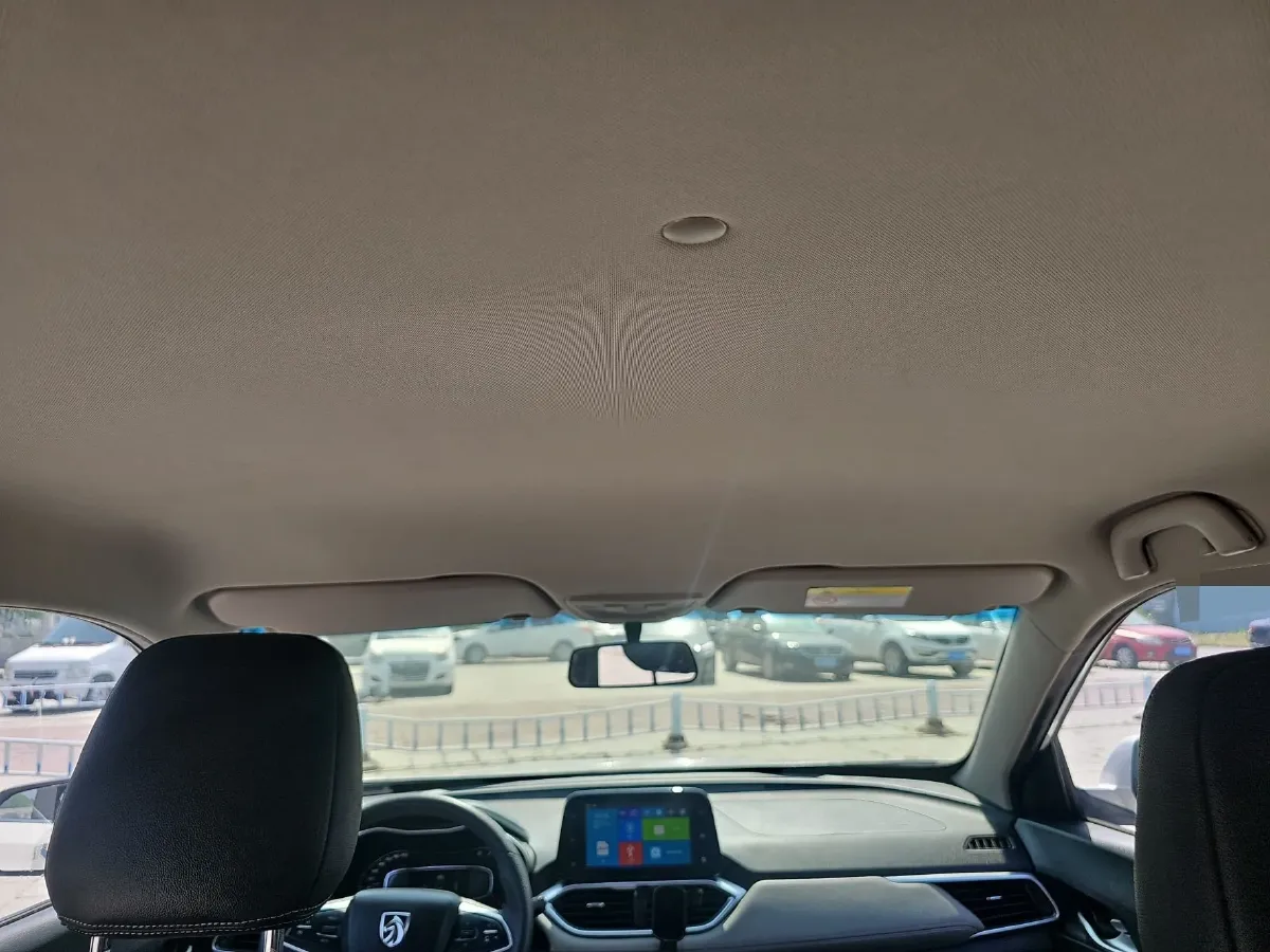 2017 BaoJun 310W 1.5L 105HP L4 6MT,autocango,china used car exporter,china ev exporter,chinese used car exporter,chinese used ev exporter