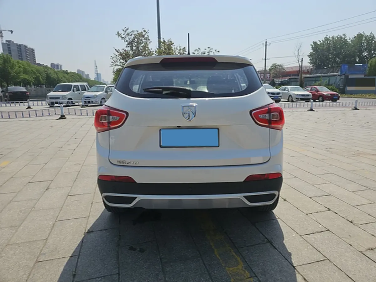 2017 BaoJun 310W 1.5L 105HP L4 6MT,autocango,china used car exporter,china ev exporter,chinese used car exporter,chinese used ev exporter