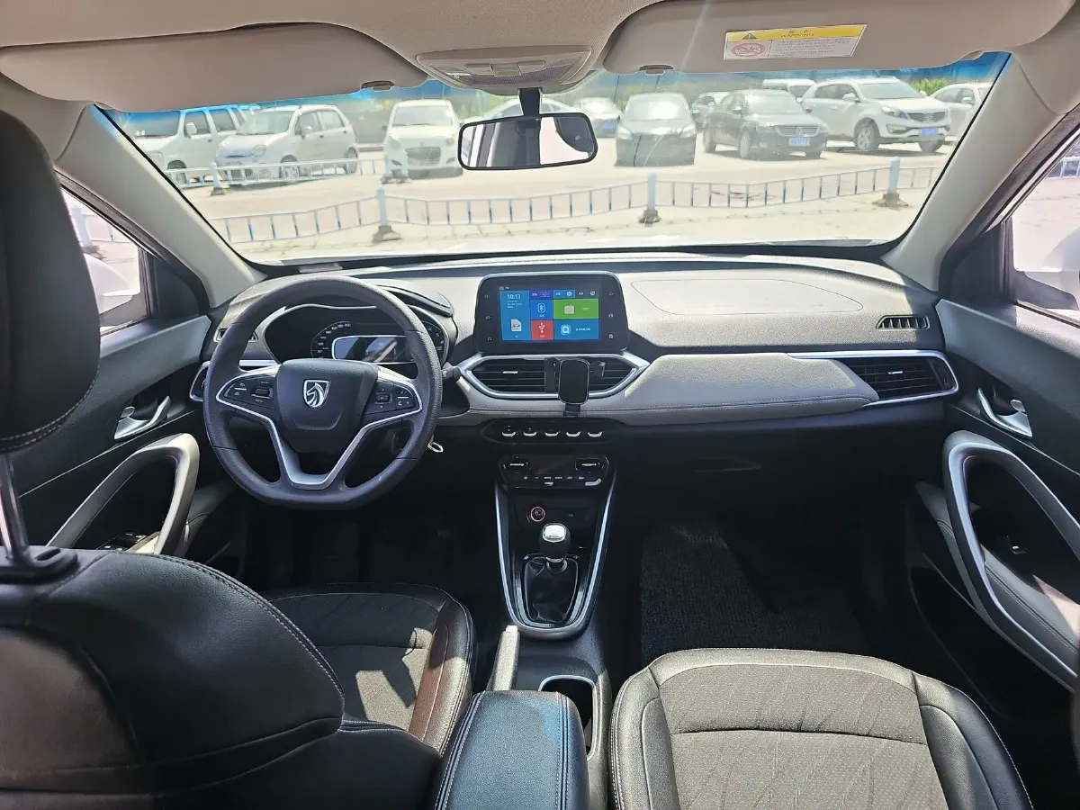 2017 BaoJun 310W 1.5L 105HP L4 6MT,autocango,china used car exporter,china ev exporter,chinese used car exporter,chinese used ev exporter