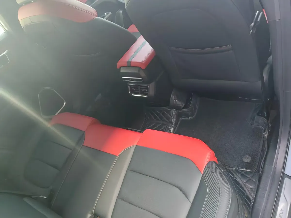 2020 Geely ICON 1.5T 177HP L3 7DCT,autocango,china used car exporter,china ev exporter,chinese used car exporter,chinese used ev exporter