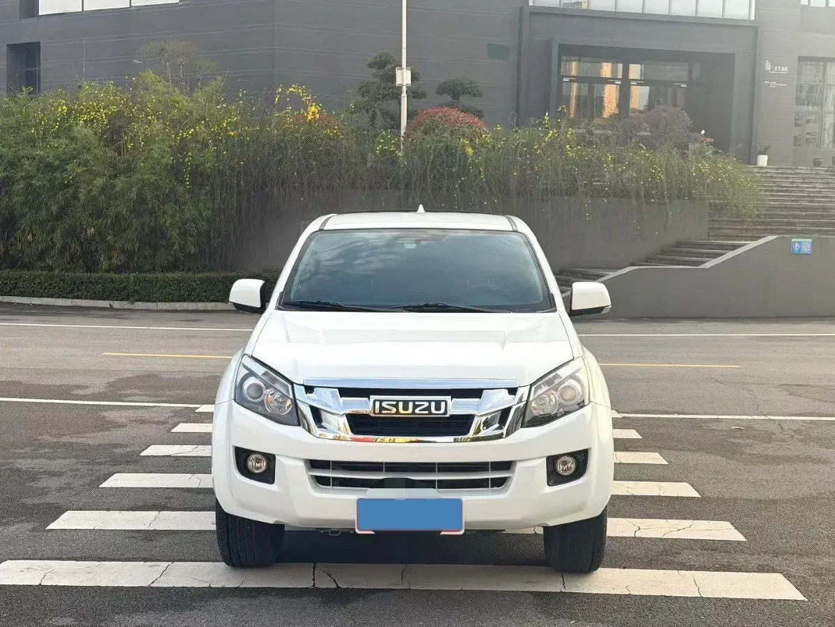 2020 Isuzu LingTuo 2.5T 150HP L4 6AT,autocango,china used car exporter,china ev exporter,chinese used car exporter,chinese used ev exporter