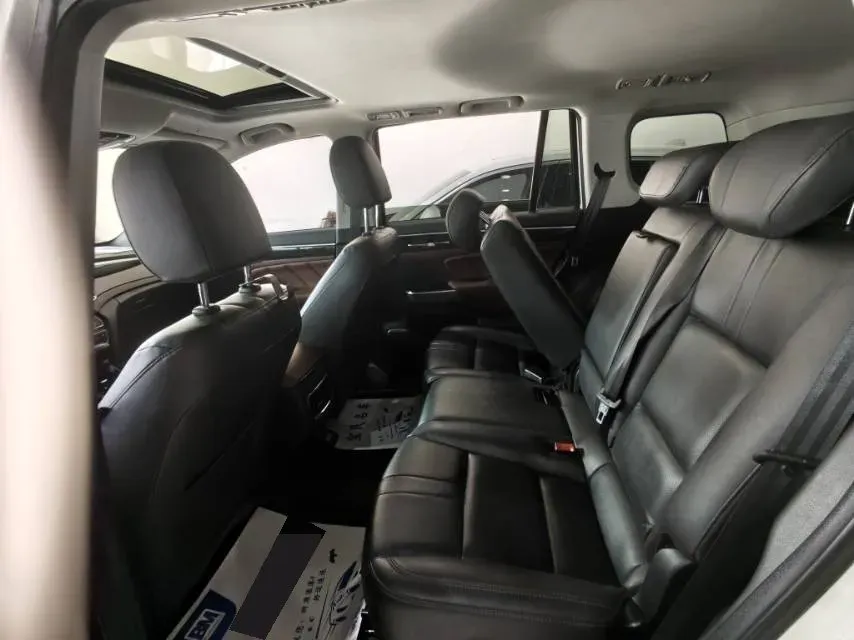 2017 GAC Trumpchi GS8 2.0T 201HP L4 6AT,autocango,china used car exporter,china ev exporter,chinese used car exporter,chinese used ev exporter