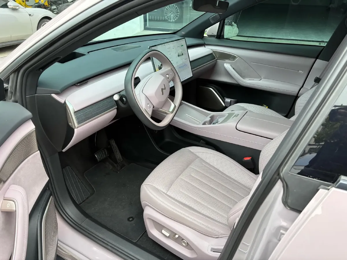 2024 ONVO L60 BEV 60KWH,autocango,china used car exporter,china ev exporter,chinese used car exporter,chinese used ev exporter